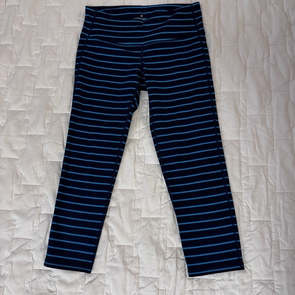 Athleta Pants - Athleta Stripe Chaturanga Capri Leggings‎ Navy Blue Size Xtra Small